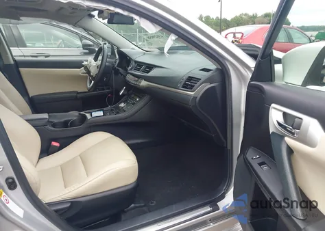 2011 Lexus Ct 200H Premium z USA, uszkodzony, nr VIN JTHKD5BHXB2031369